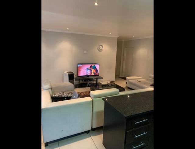 3 BEDROOM PROPERTY TO RENT IN BUCCLEUCH